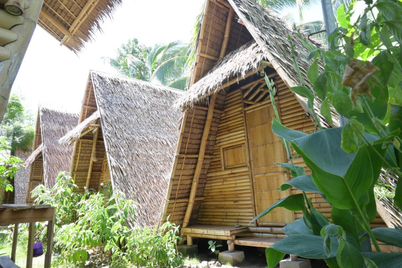 Mango Tree Eco-Hostel Dauin Bagian luar foto